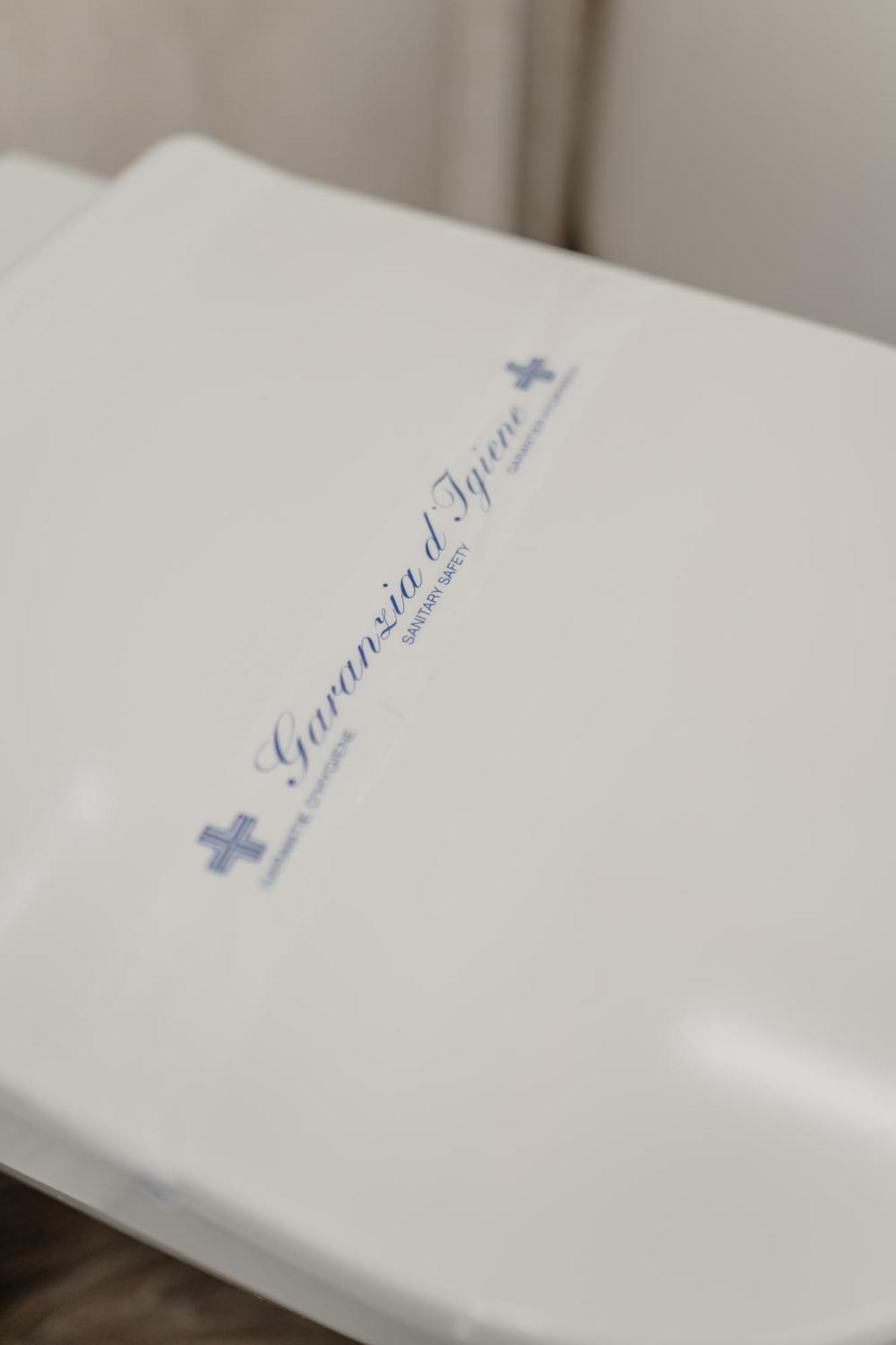 Luxuite Spa Con Piscina E Jacuzzi Alberobello Bagian luar foto
